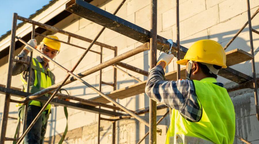 Professional gutter cleaning in Tupelo, OK